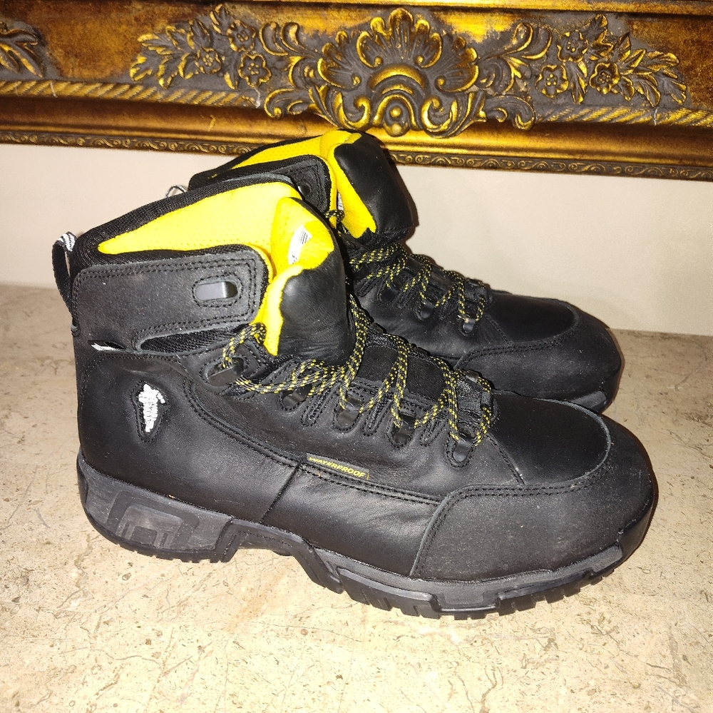 Michelen Men Hydo edge 6 Alloy Toe Black and Yellow Men's Boots